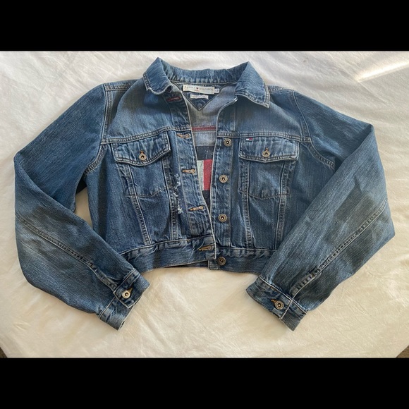 Distressed Tommy Hilfiger Cropped Denim Jacket - Picture 6 of 8